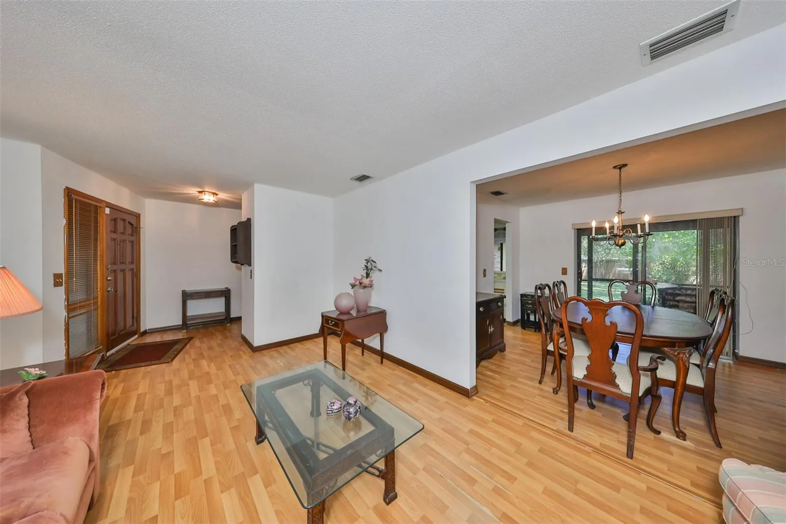 2609 MANOR OAK DR