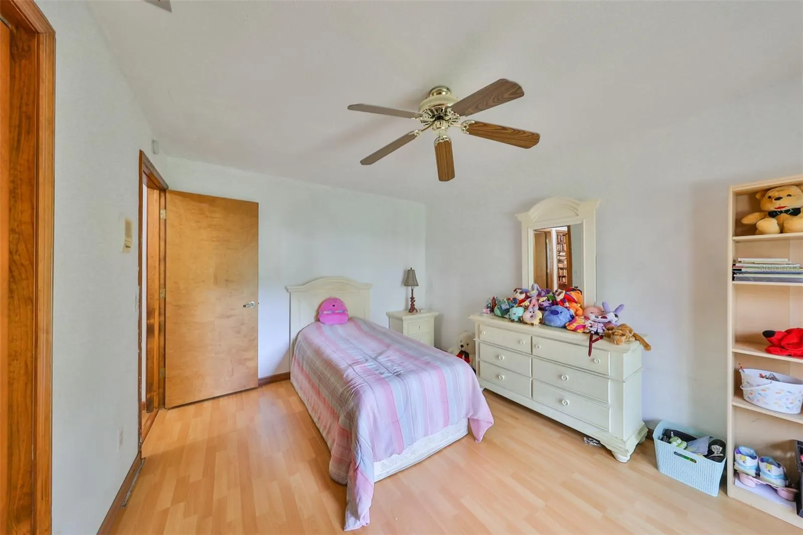 2609 MANOR OAK DR
