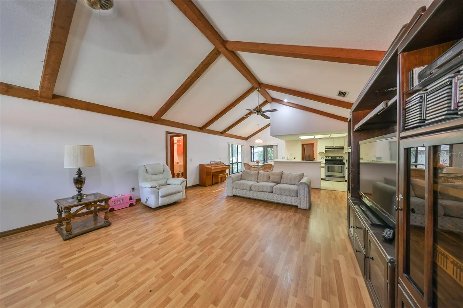 2609 MANOR OAK DR