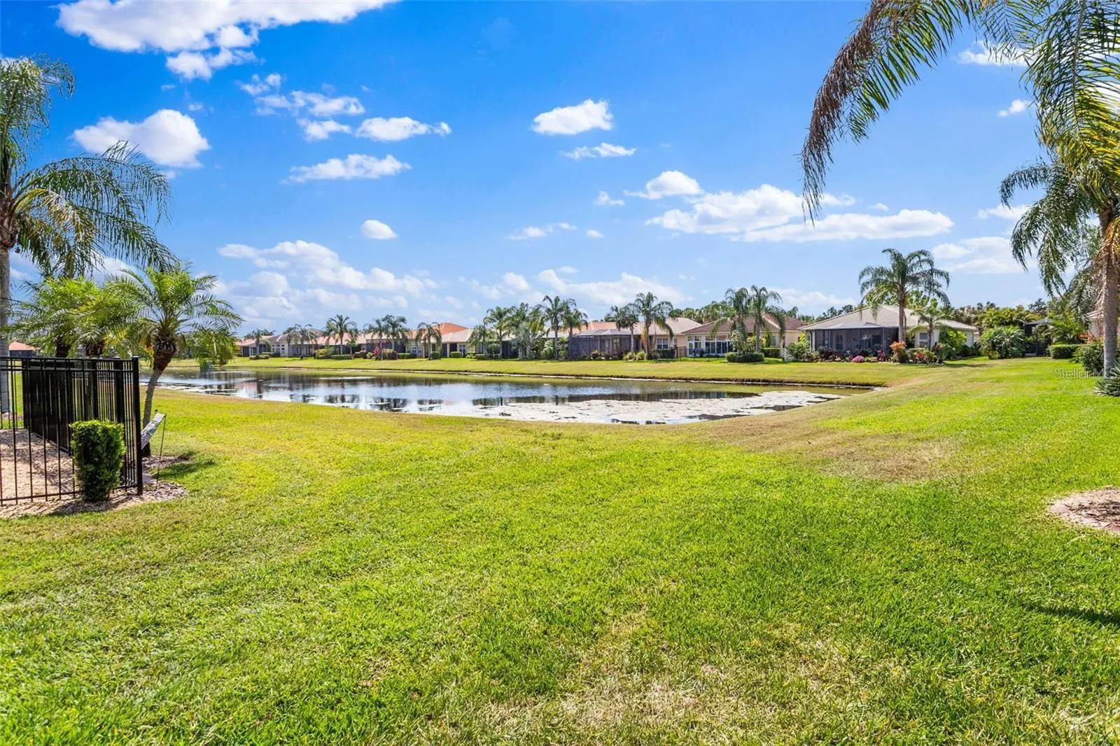 4925 SANDY BROOK CIR