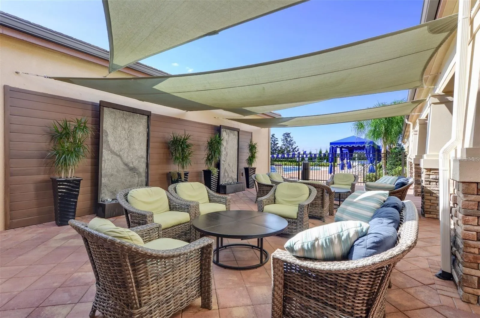 4925 SANDY BROOK CIR