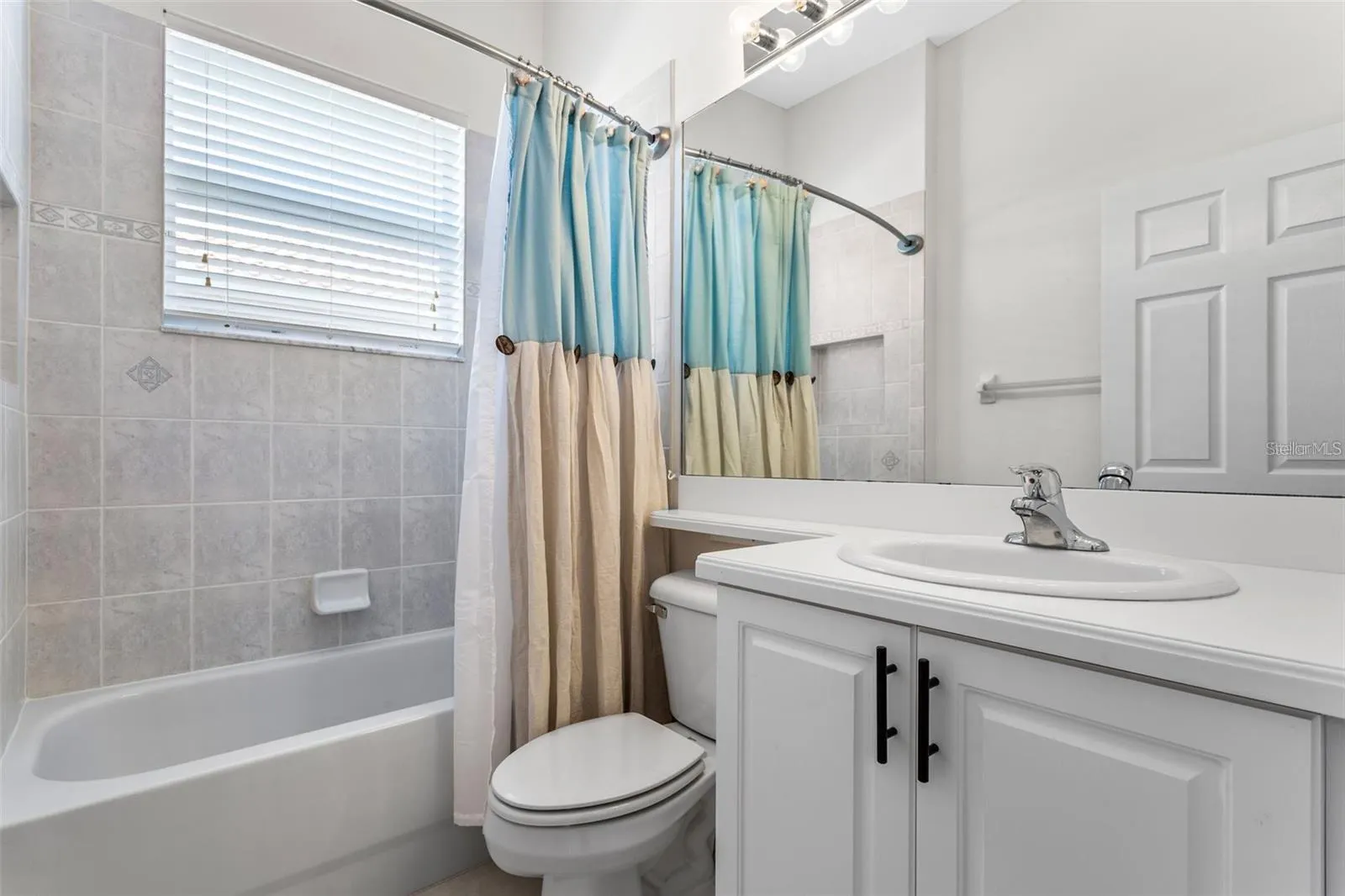 4925 SANDY BROOK CIR