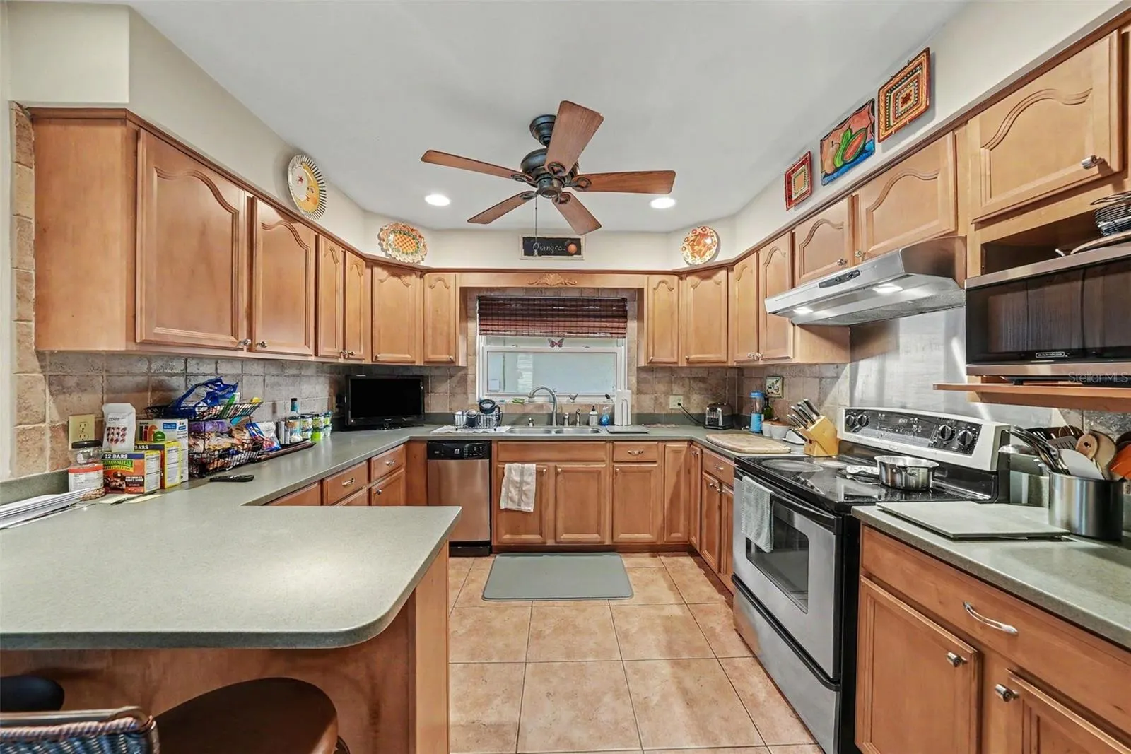 1491 SAN HELEN DR