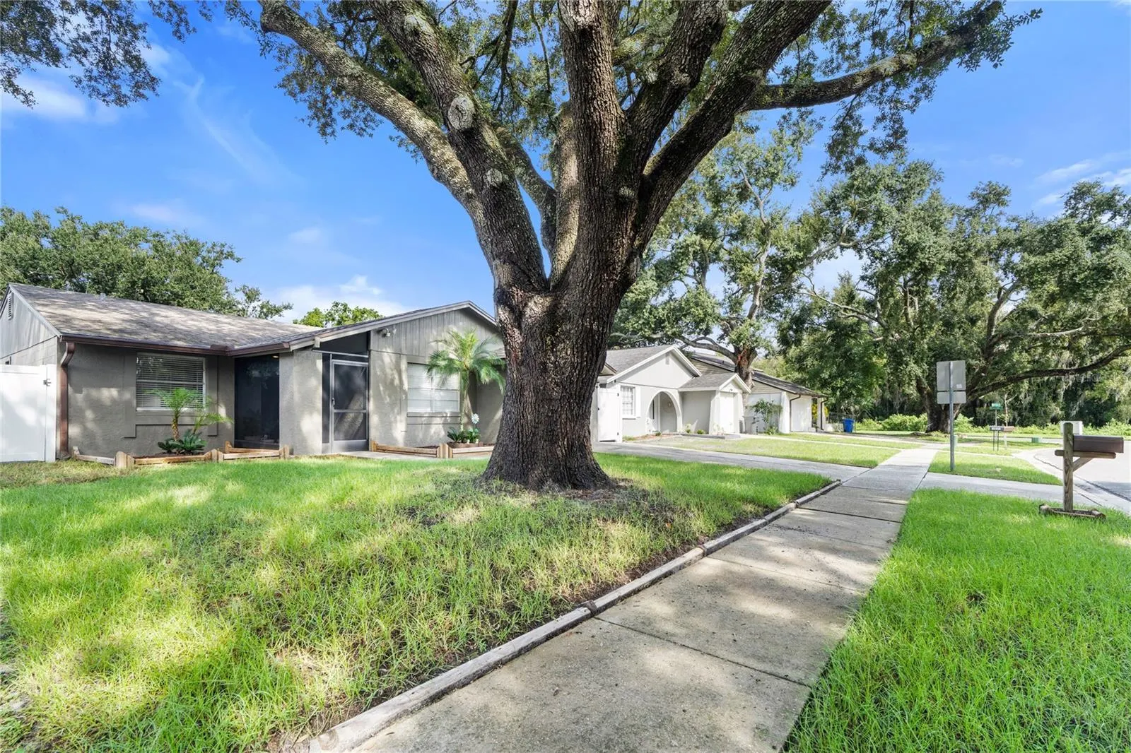 3105 SANDSPUR DR