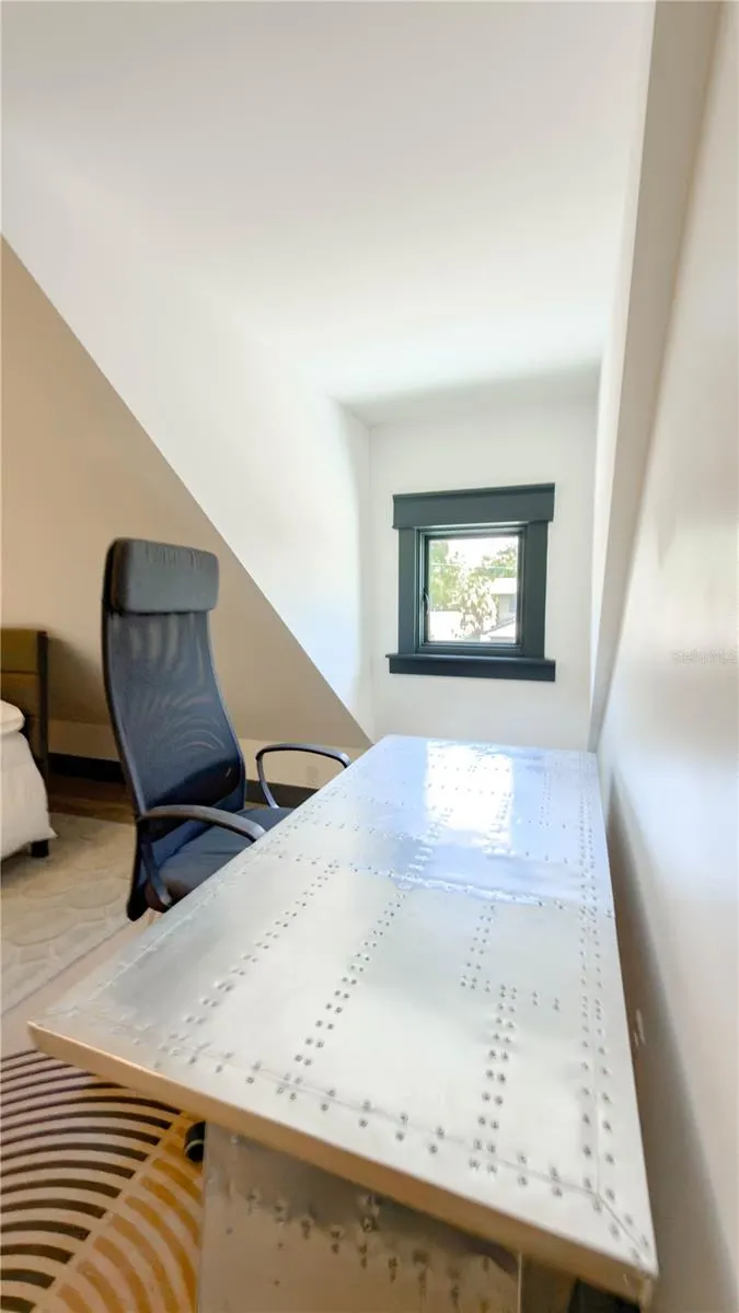 407 E PALM AVE #102 #102
