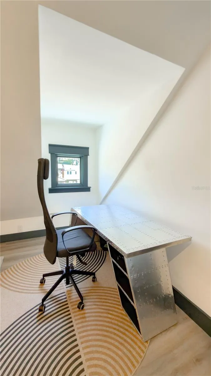 407 E PALM AVE #102 #102