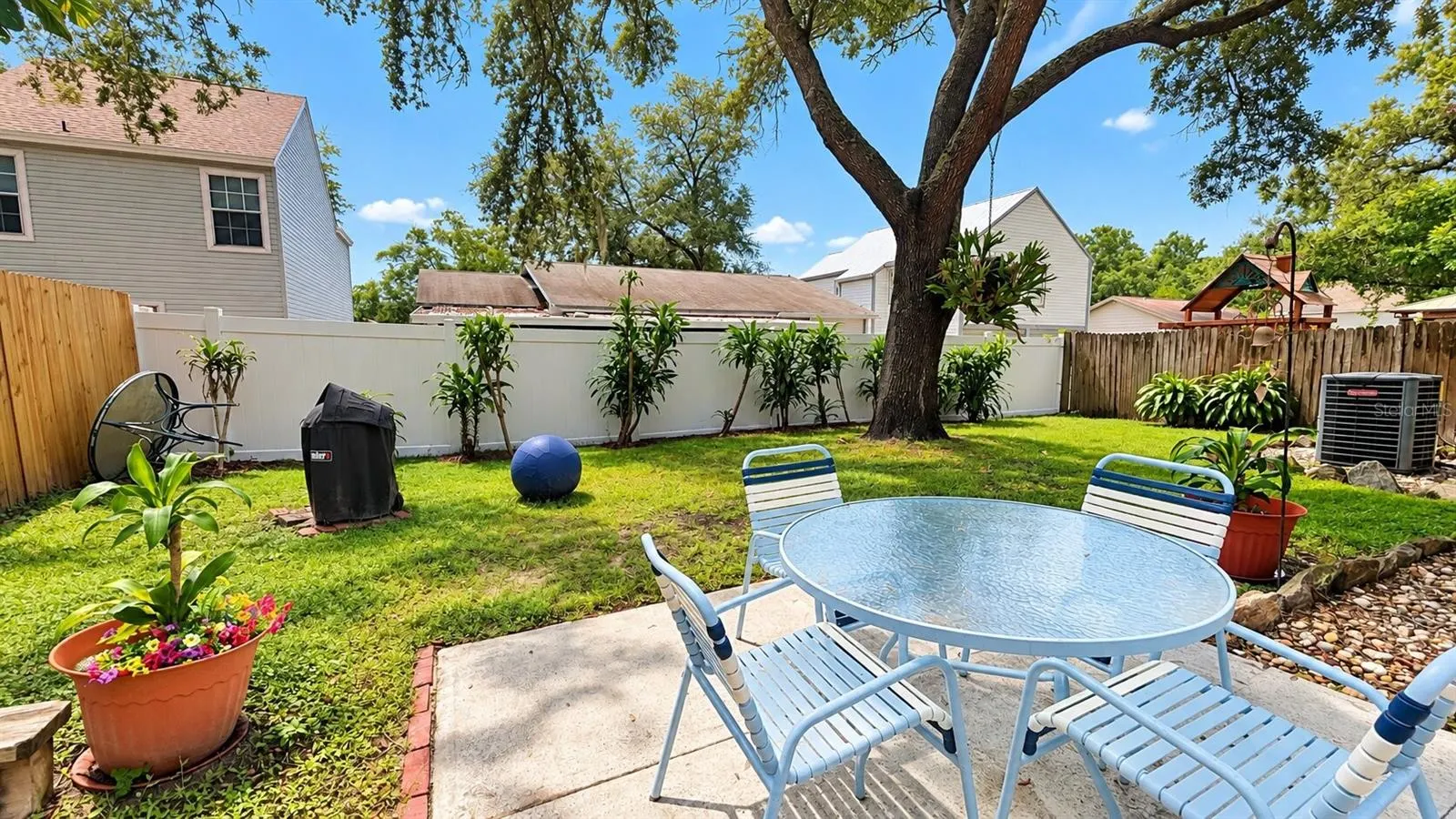 7608 GLADES CT
