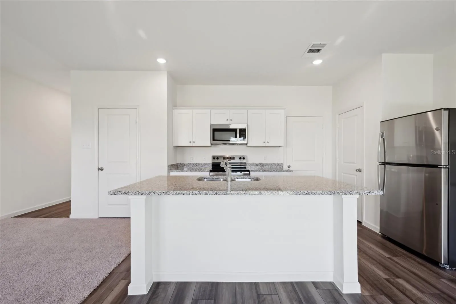 10526 CURVING CREEK