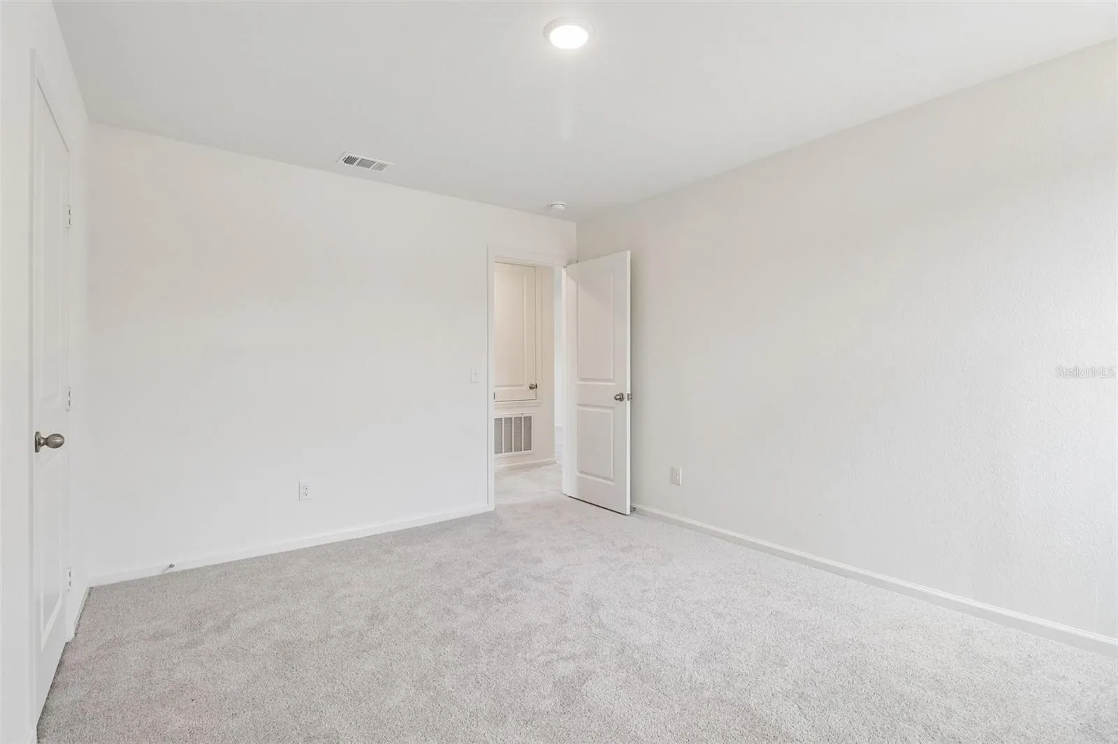 10526 CURVING CREEK