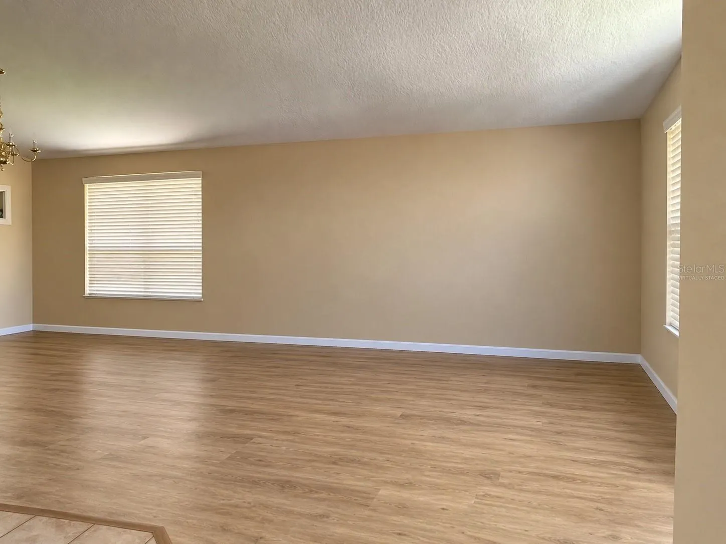 1133 SOLANA CIR