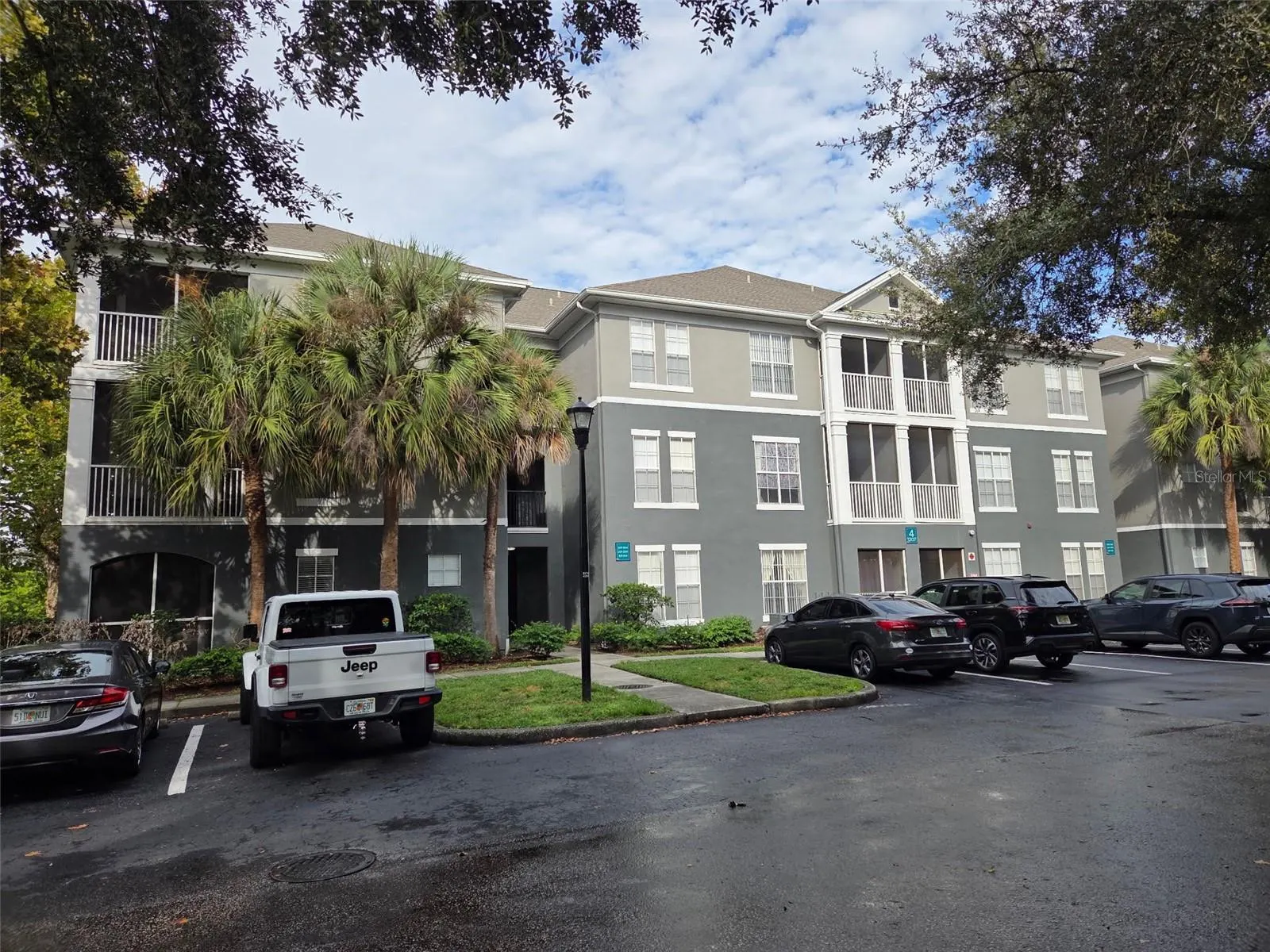 1207 HIGH HAMMOCK DR #202 #202