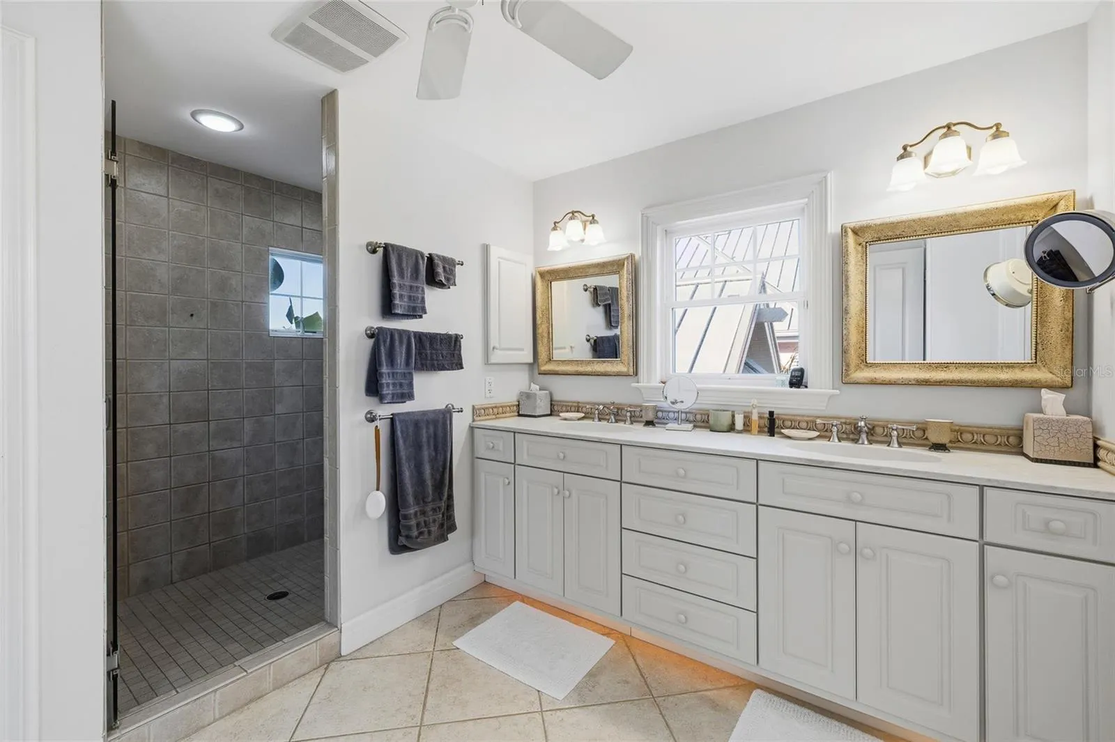 162 BLACKWALL CT