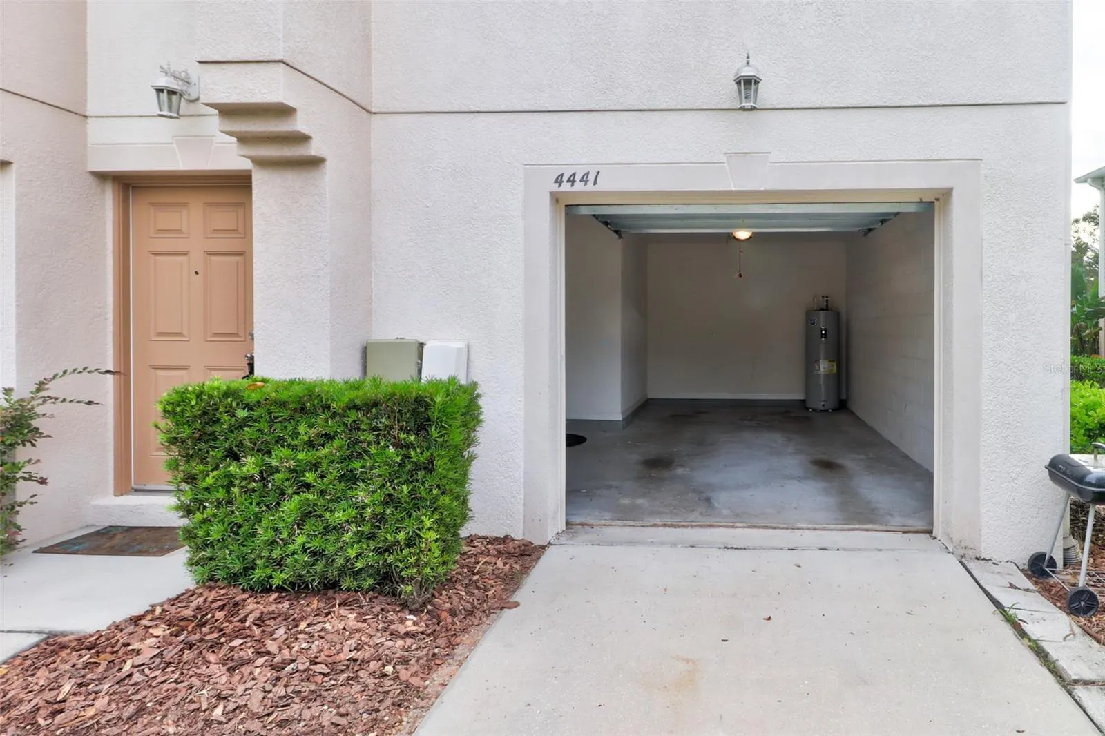 4441 ASHBURN SQUARE DR