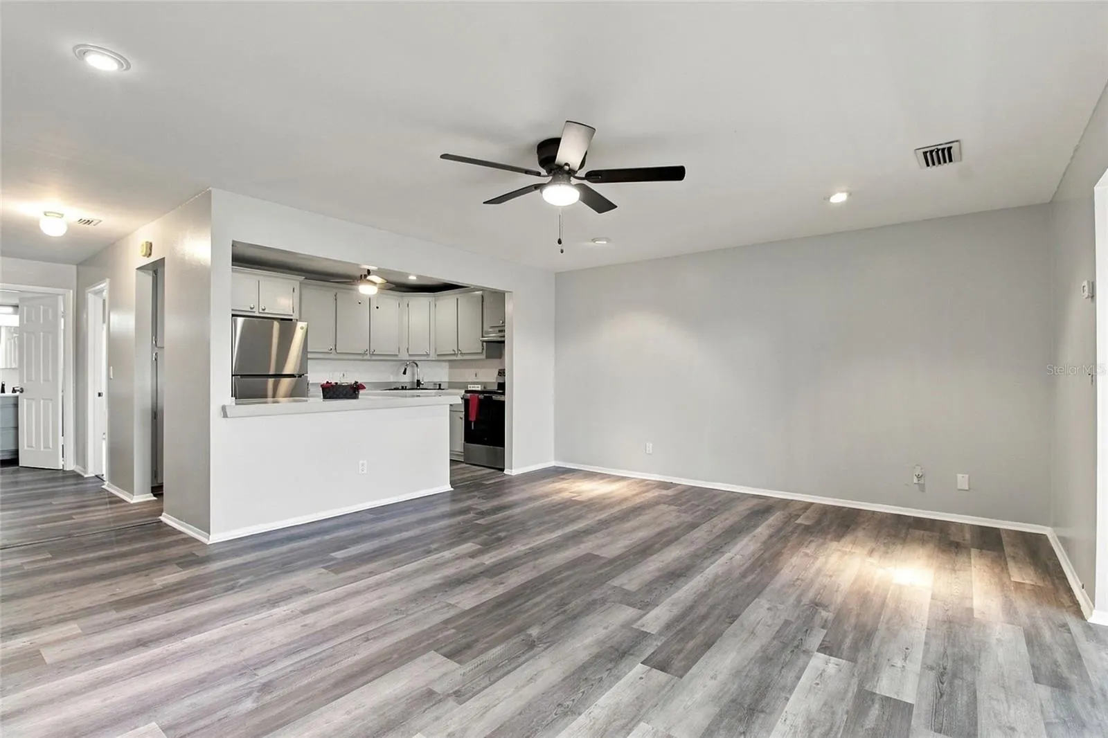 211 FERNWOOD CIR #211 #211
