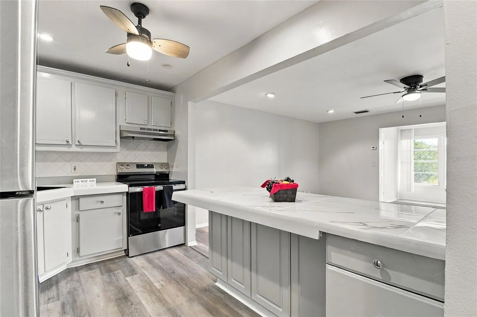 211 FERNWOOD CIR #211 #211