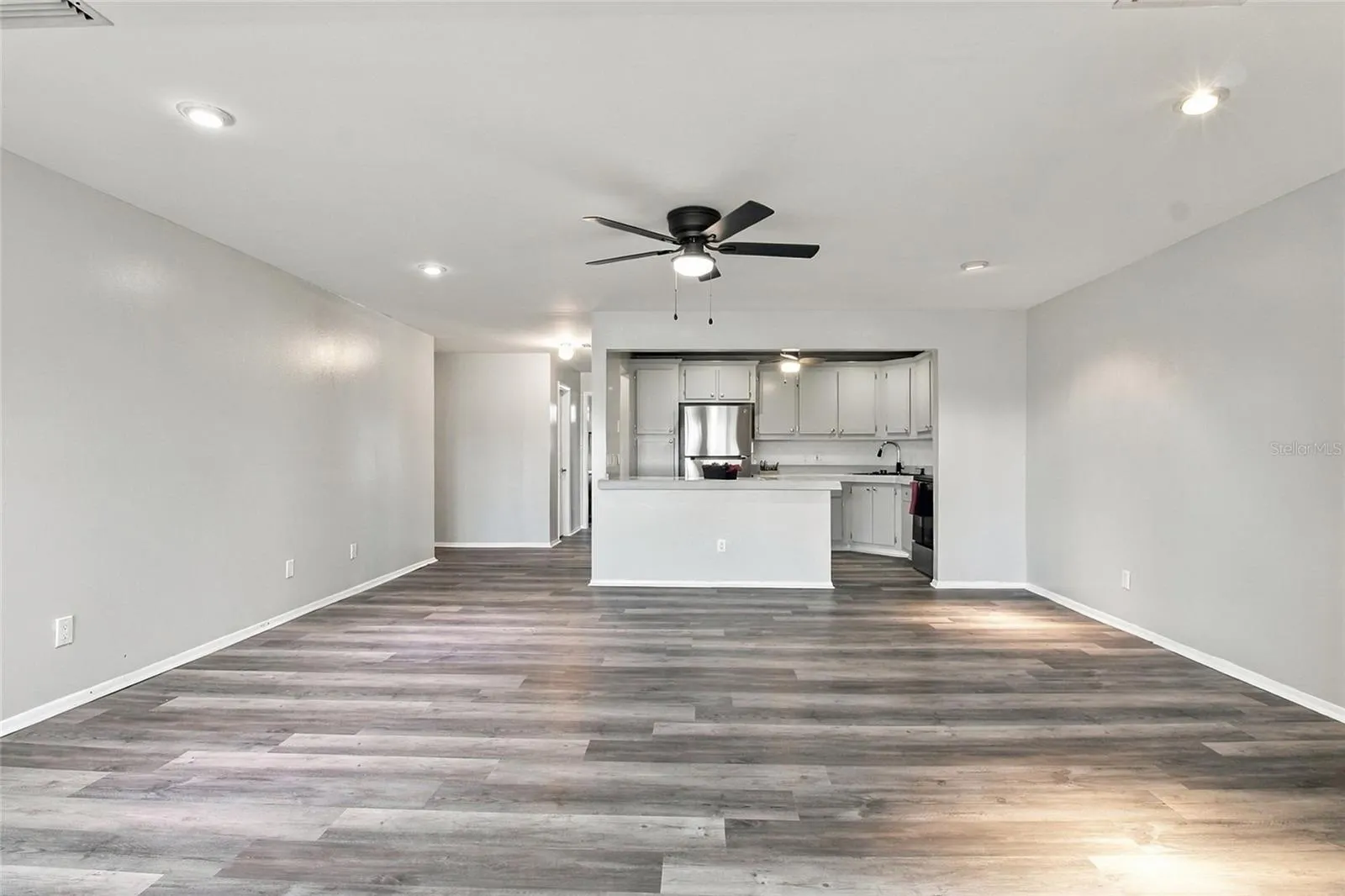 211 FERNWOOD CIR #211 #211