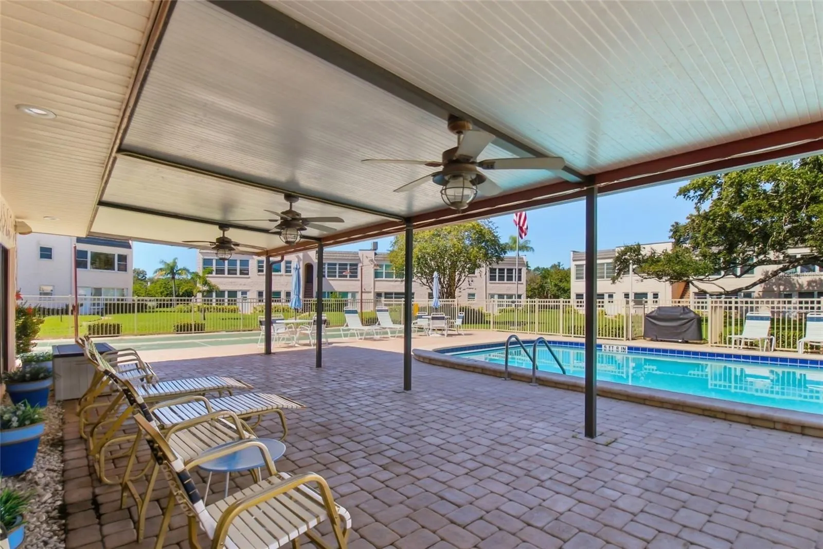 211 FERNWOOD CIR #211 #211