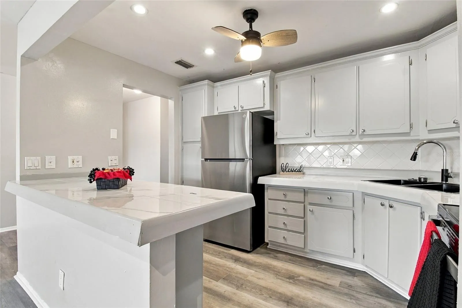 211 FERNWOOD CIR #211 #211