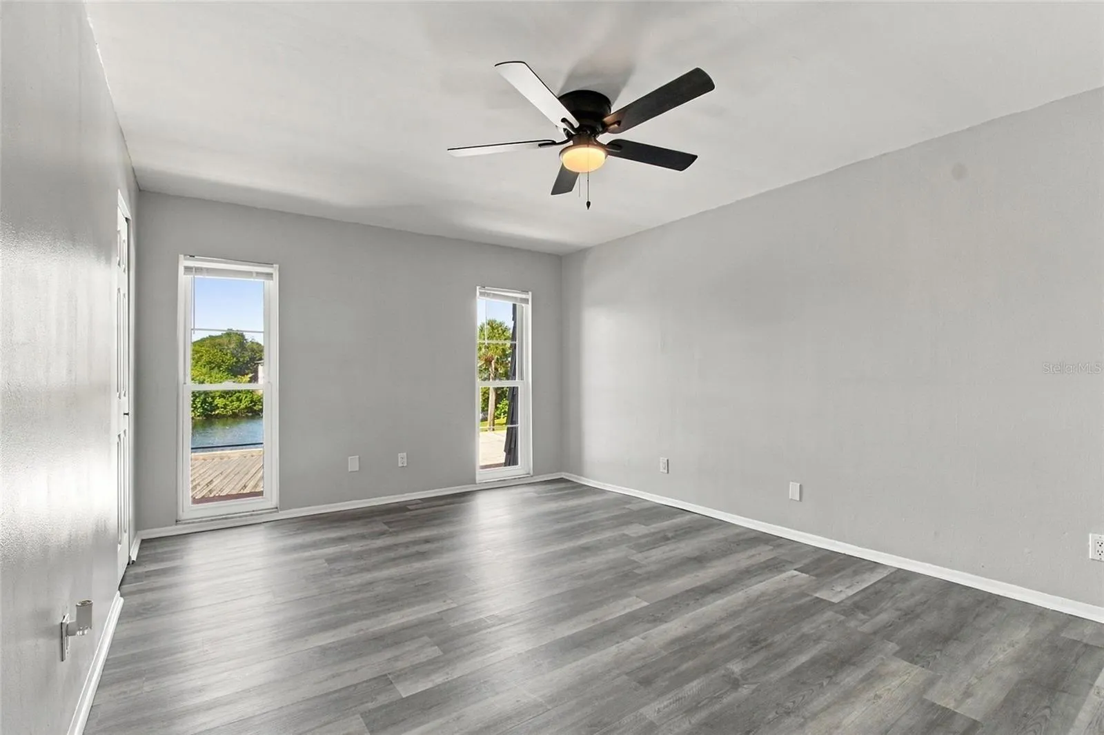 211 FERNWOOD CIR #211 #211