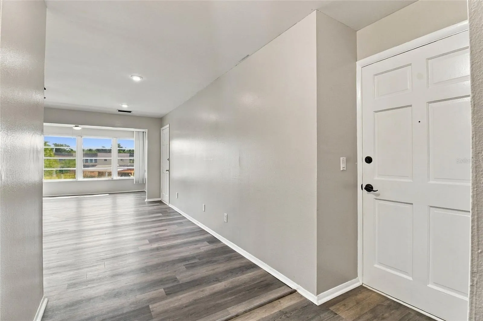 211 FERNWOOD CIR #211 #211