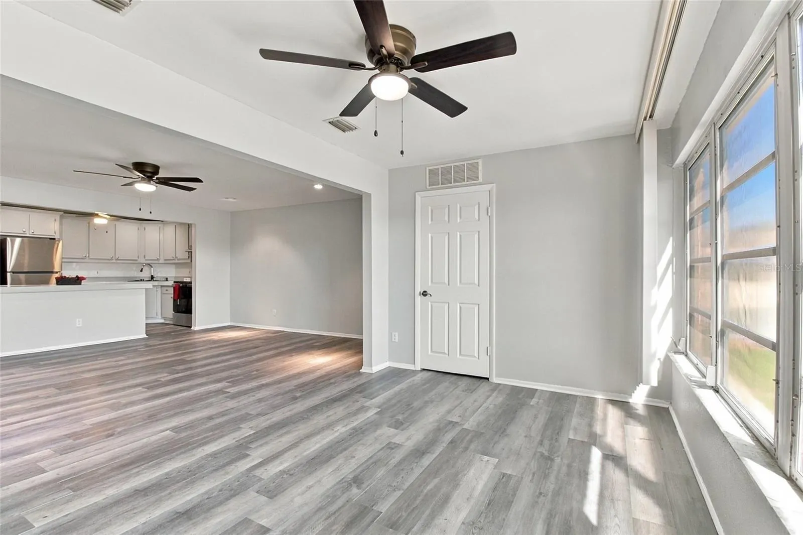 211 FERNWOOD CIR #211 #211