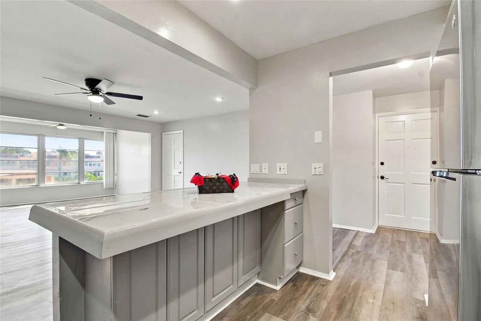 211 FERNWOOD CIR #211 #211