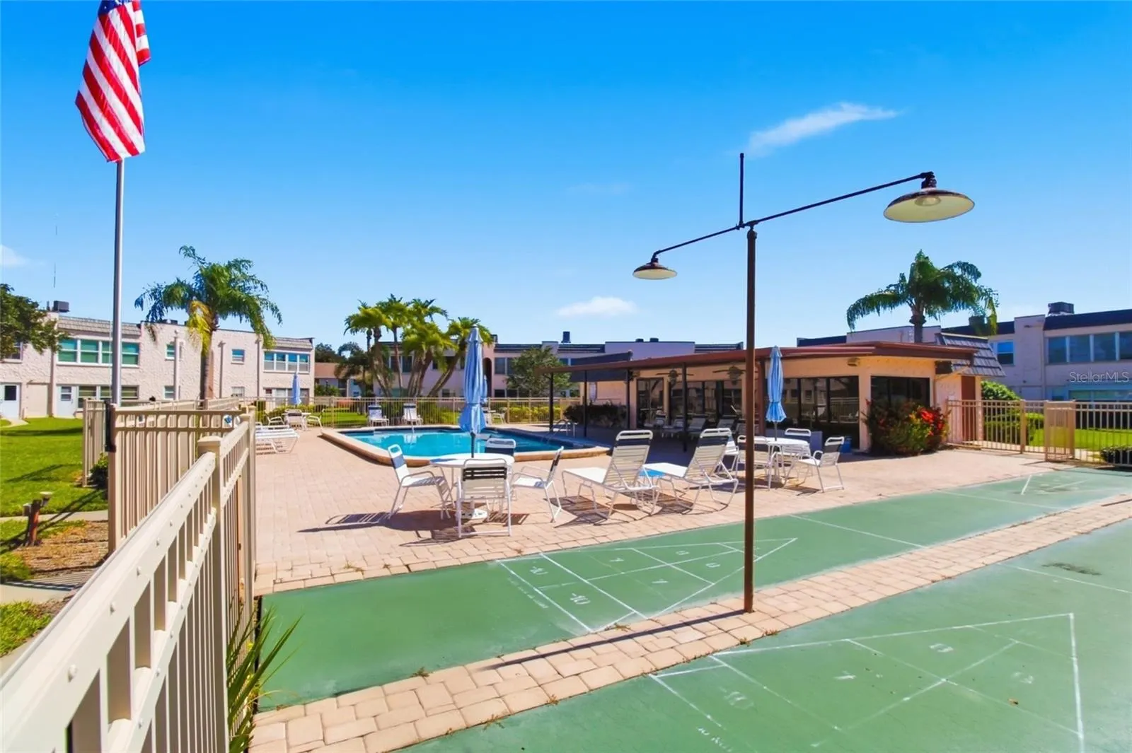 211 FERNWOOD CIR #211 #211