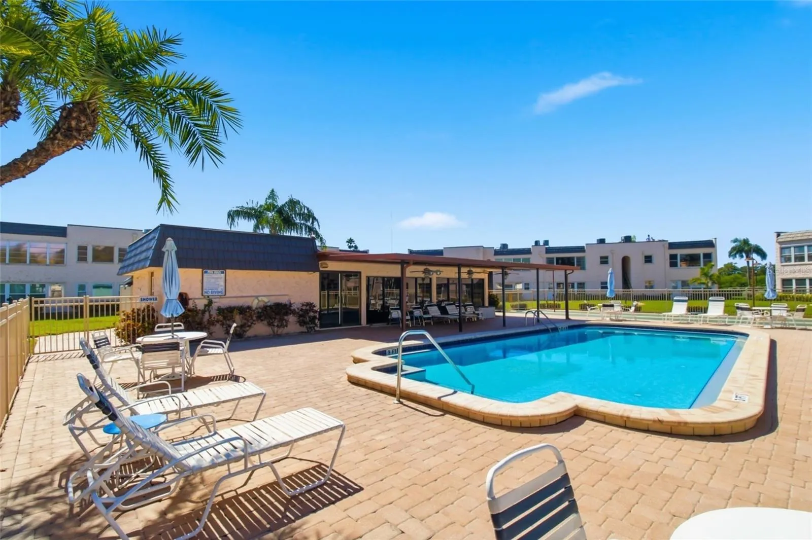 211 FERNWOOD CIR #211 #211