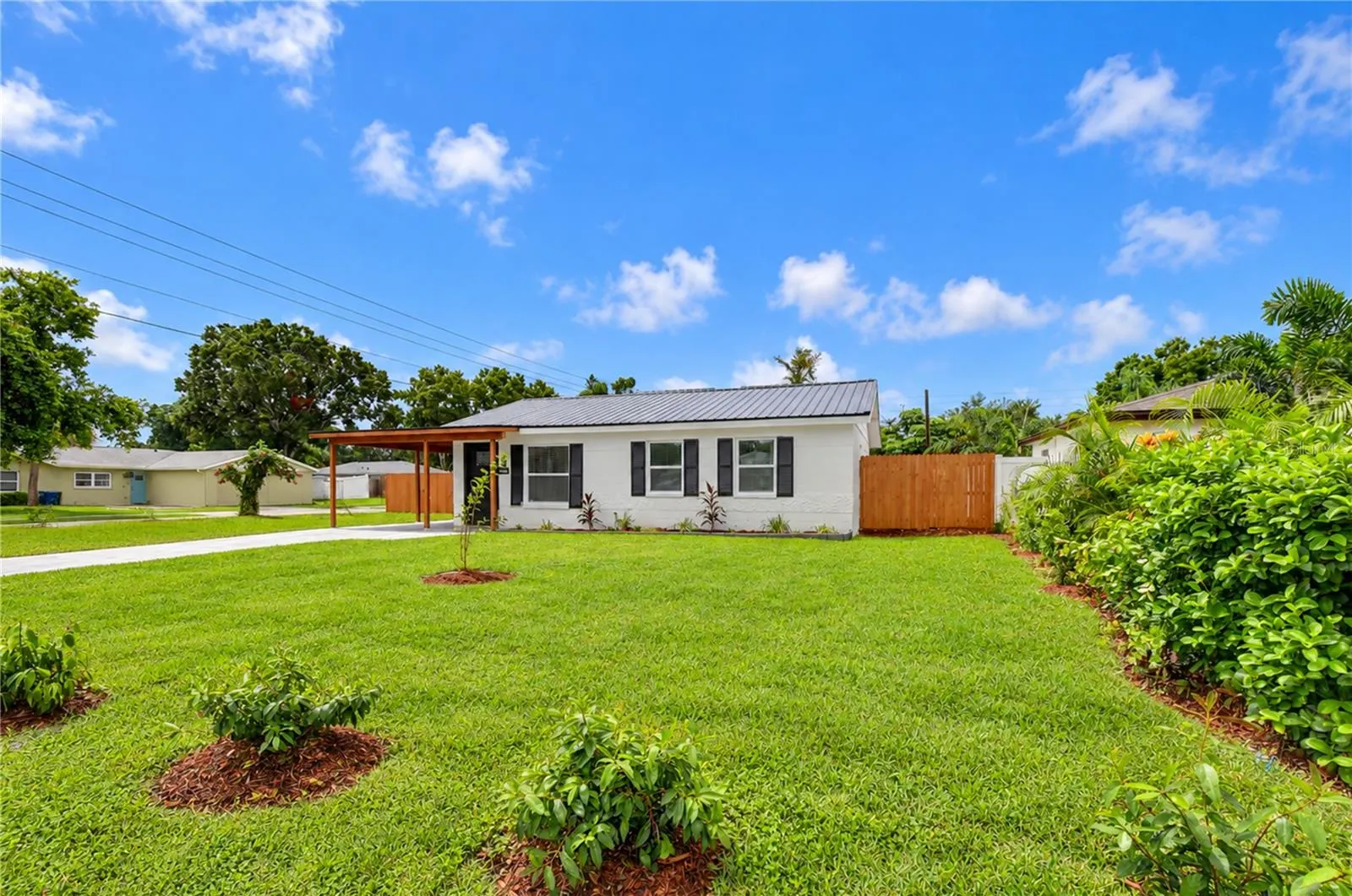 4000 W WALLACE AVE