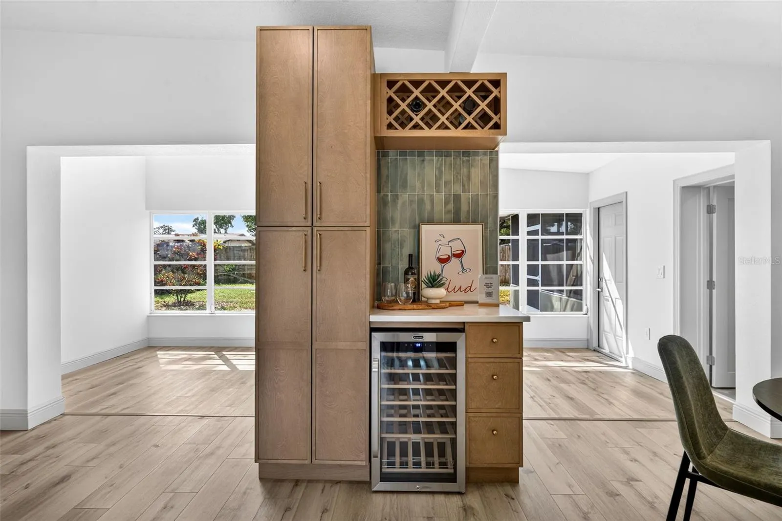 3486 FLORAL DR