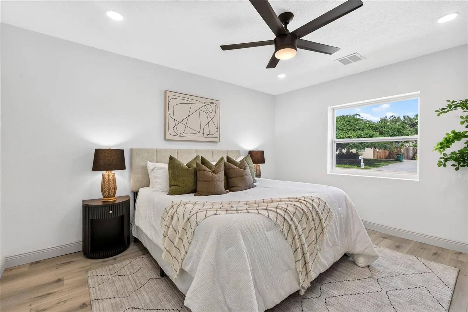 3486 FLORAL DR