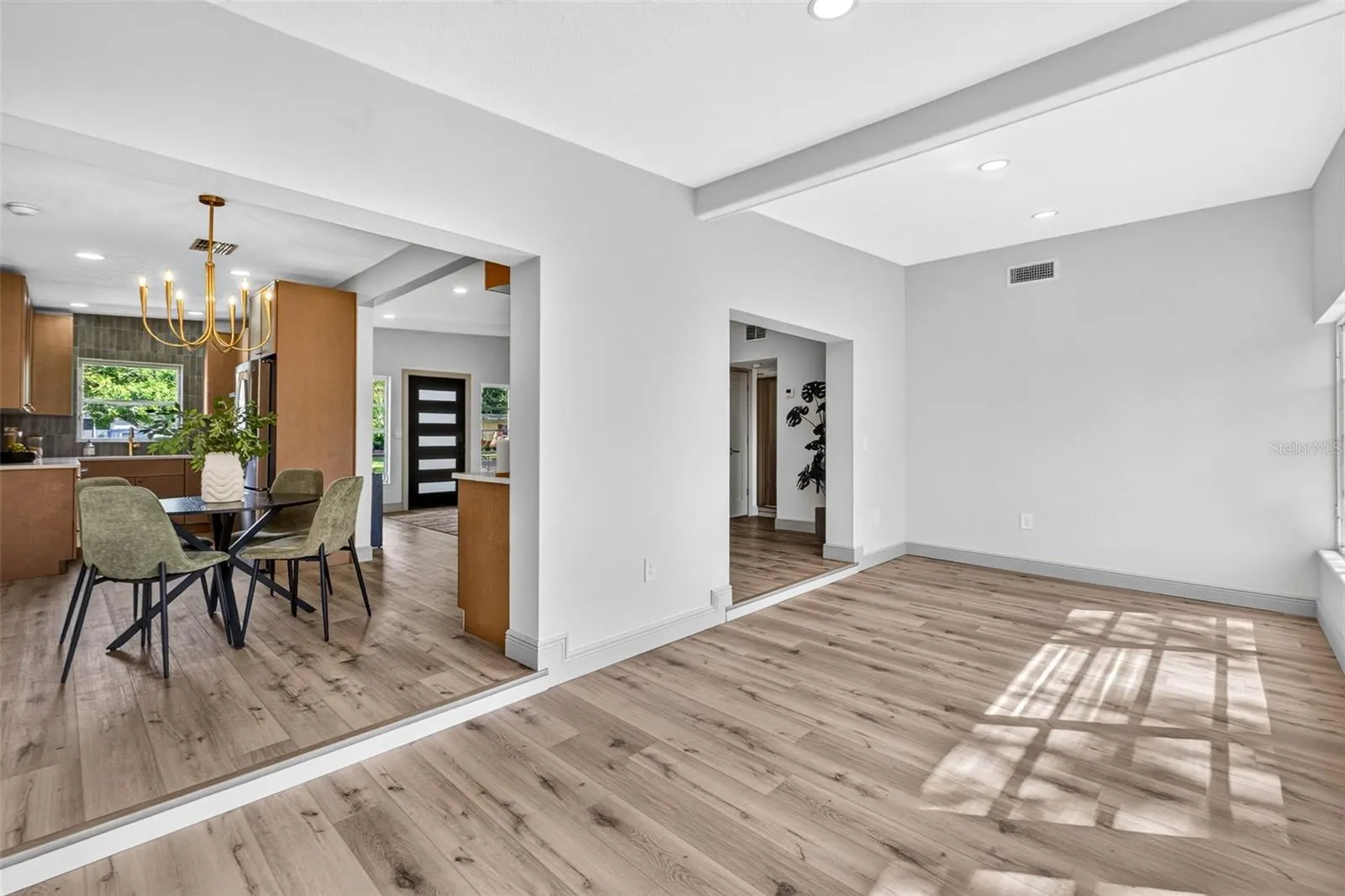 3486 FLORAL DR