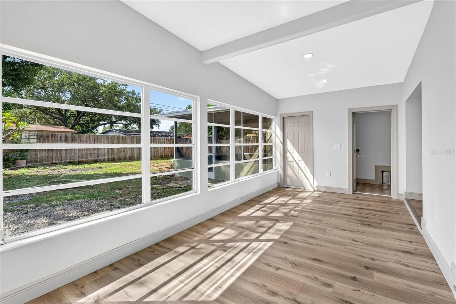 3486 FLORAL DR