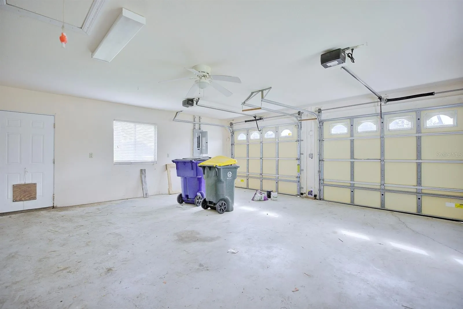 450 ROSE LN