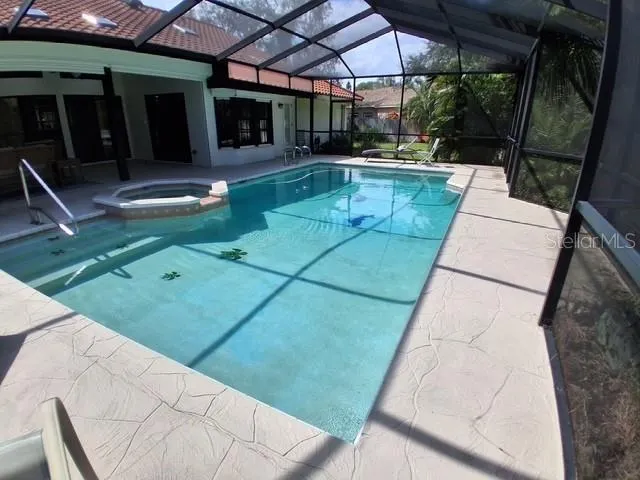 1422 MALLARD PL