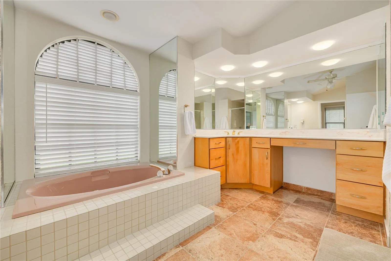 1422 MALLARD PL