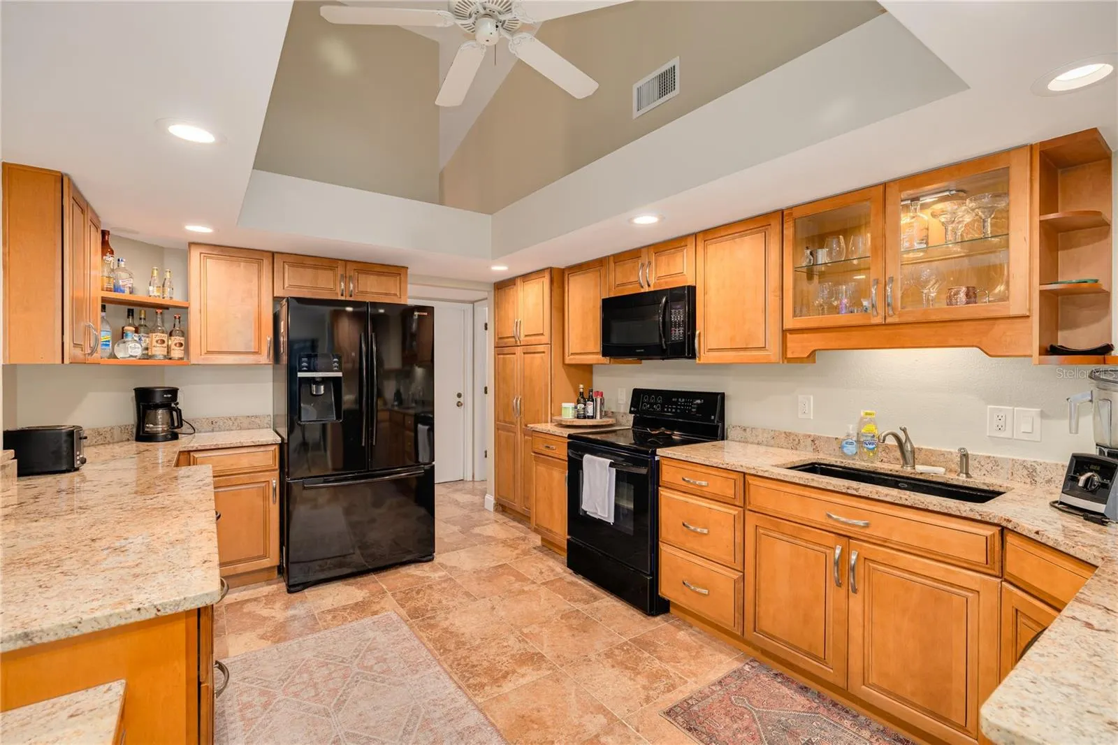 1422 MALLARD PL