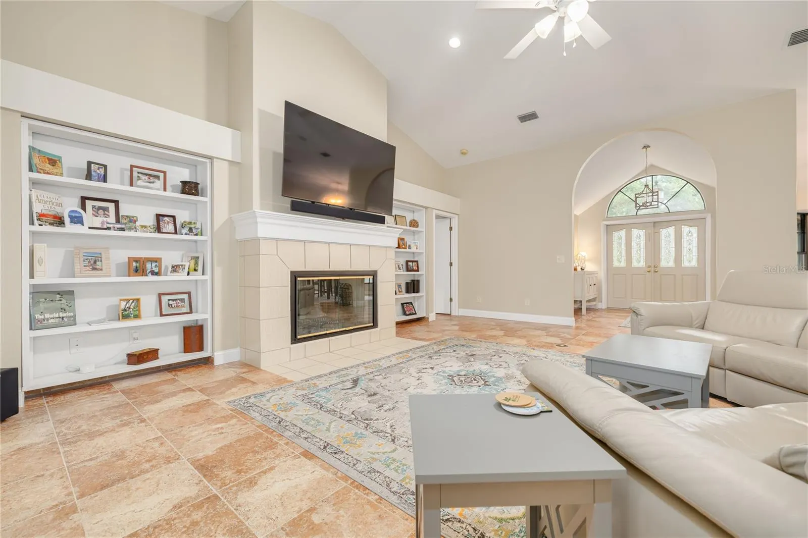 1422 MALLARD PL