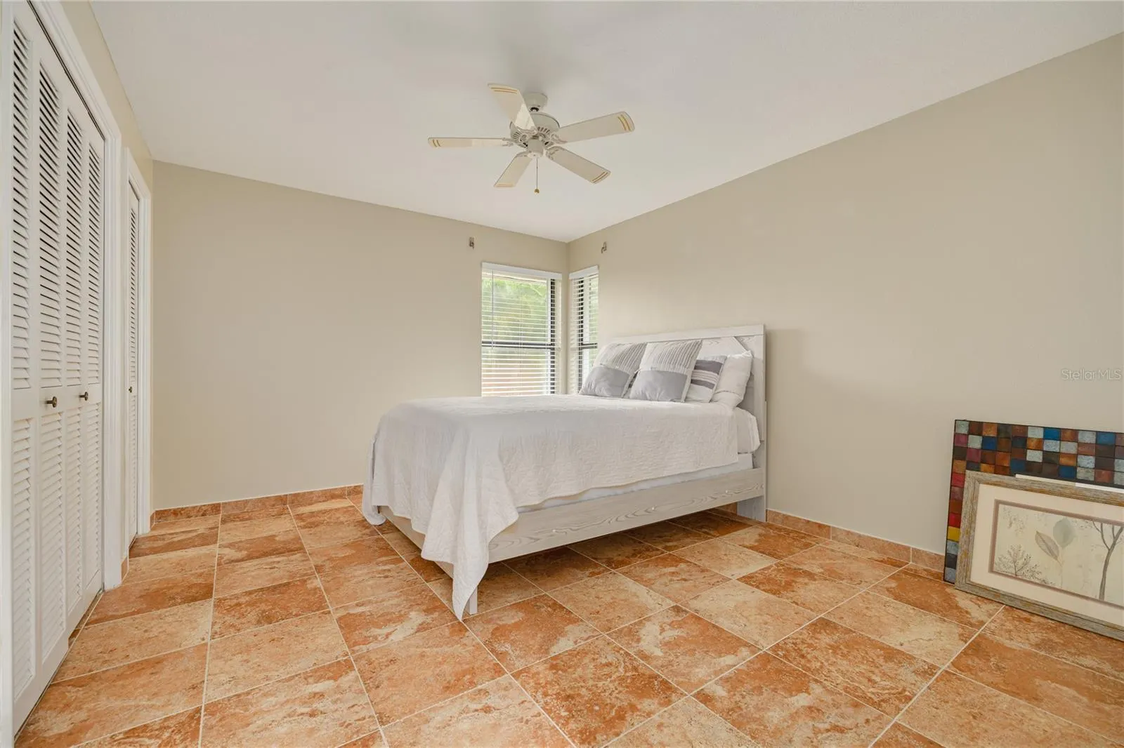 1422 MALLARD PL