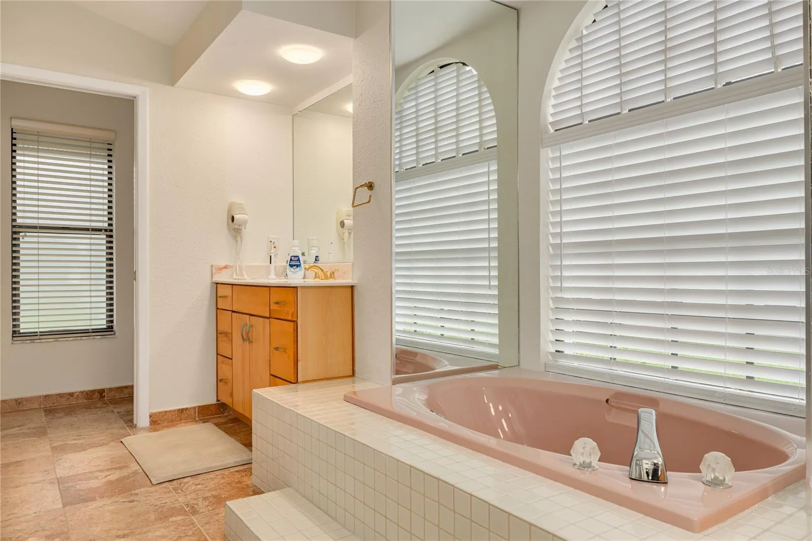 1422 MALLARD PL