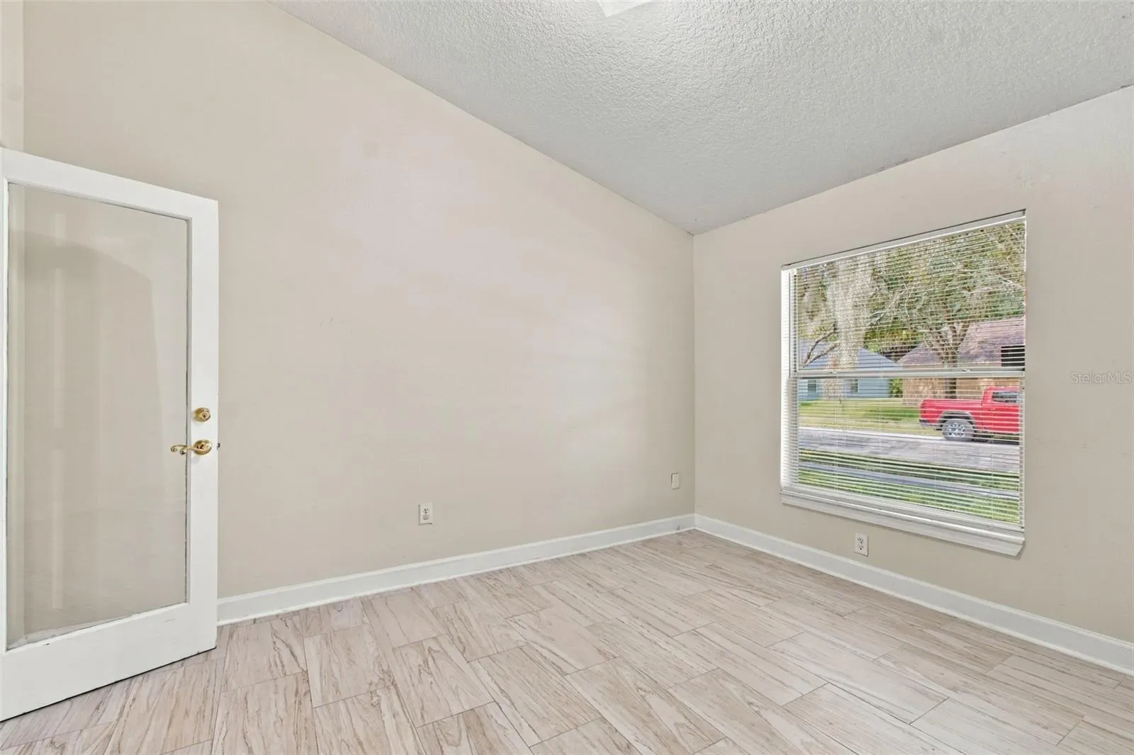 16207 ASHLEY PARK PL