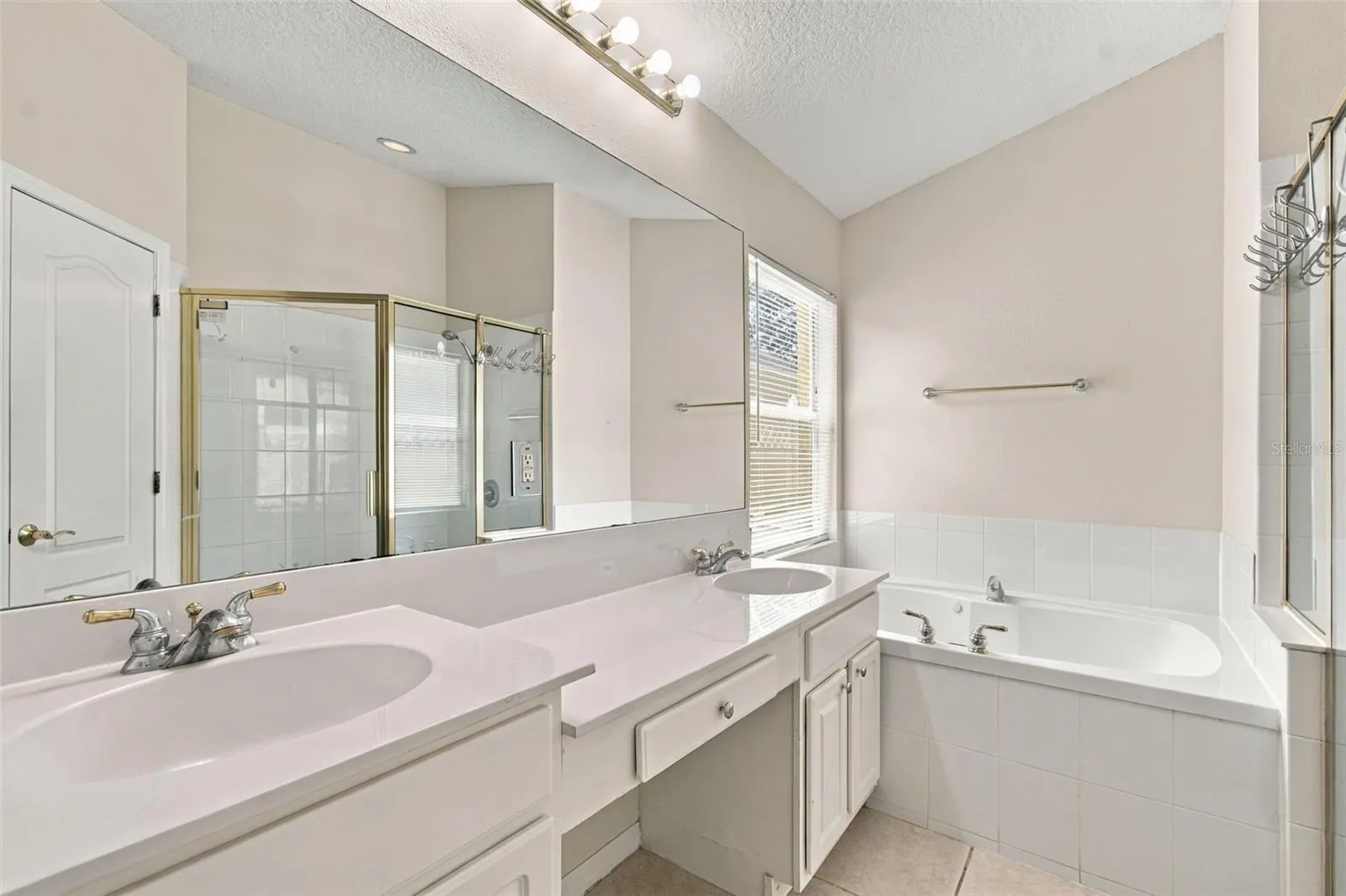 16207 ASHLEY PARK PL