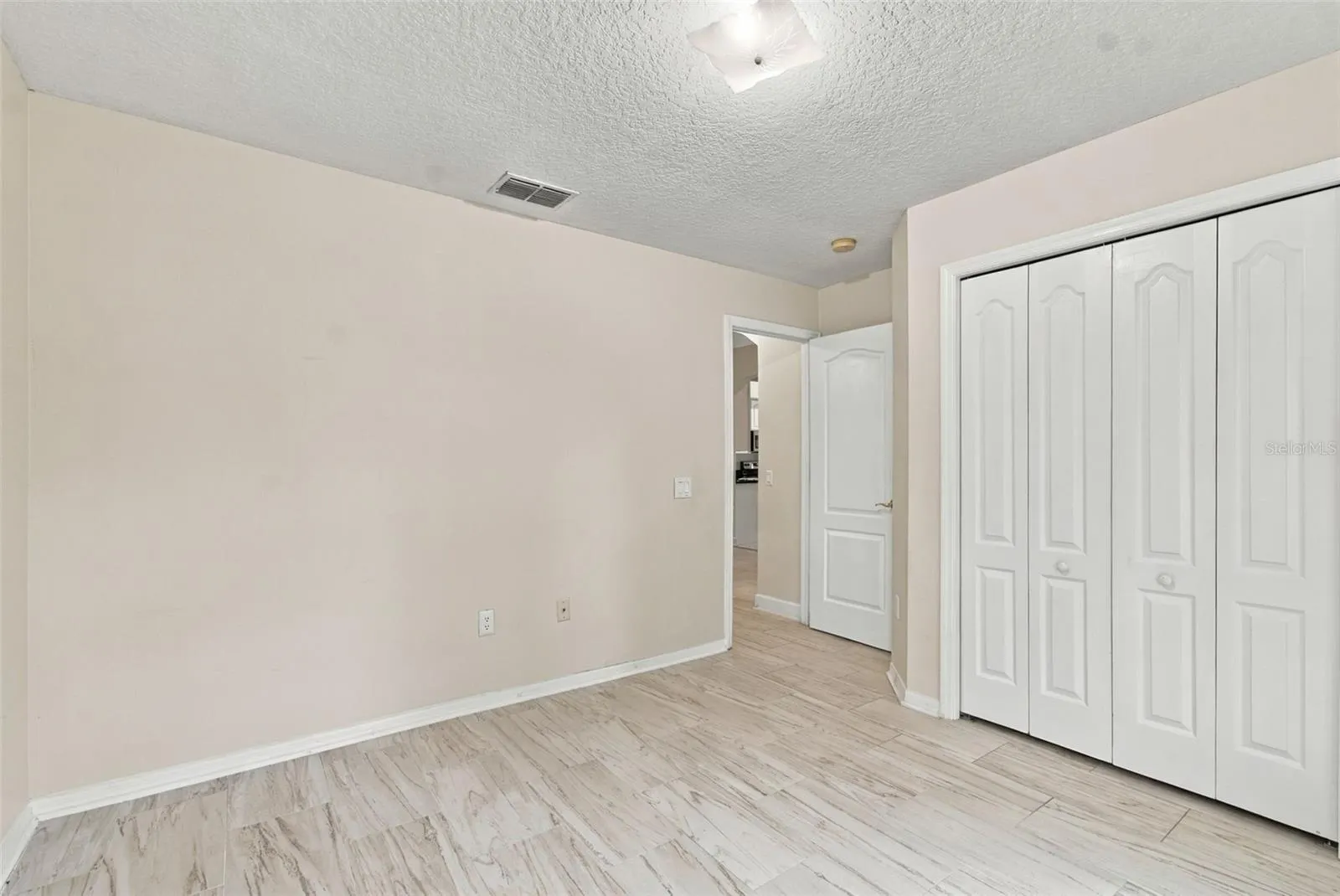 16207 ASHLEY PARK PL