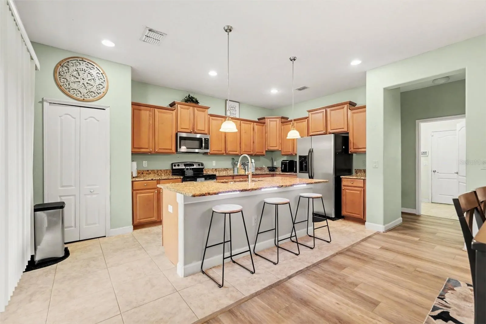 20443 AUTUMN FERN AVE