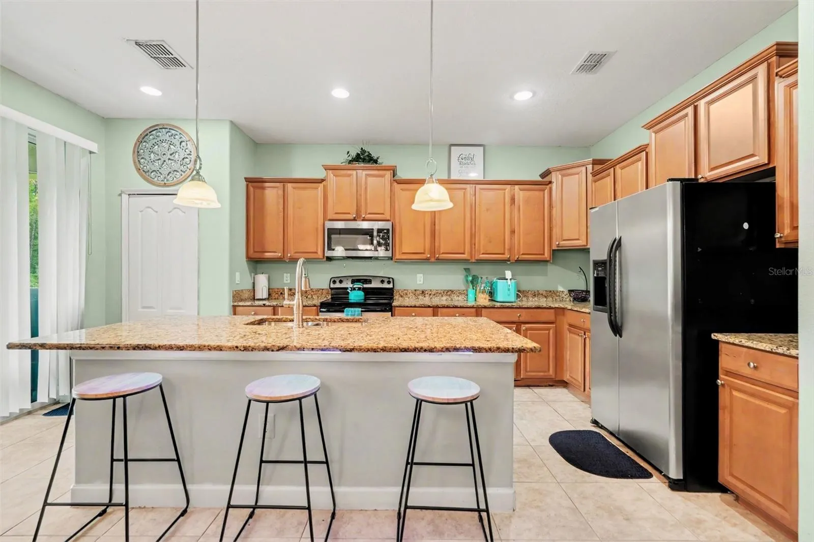 20443 AUTUMN FERN AVE