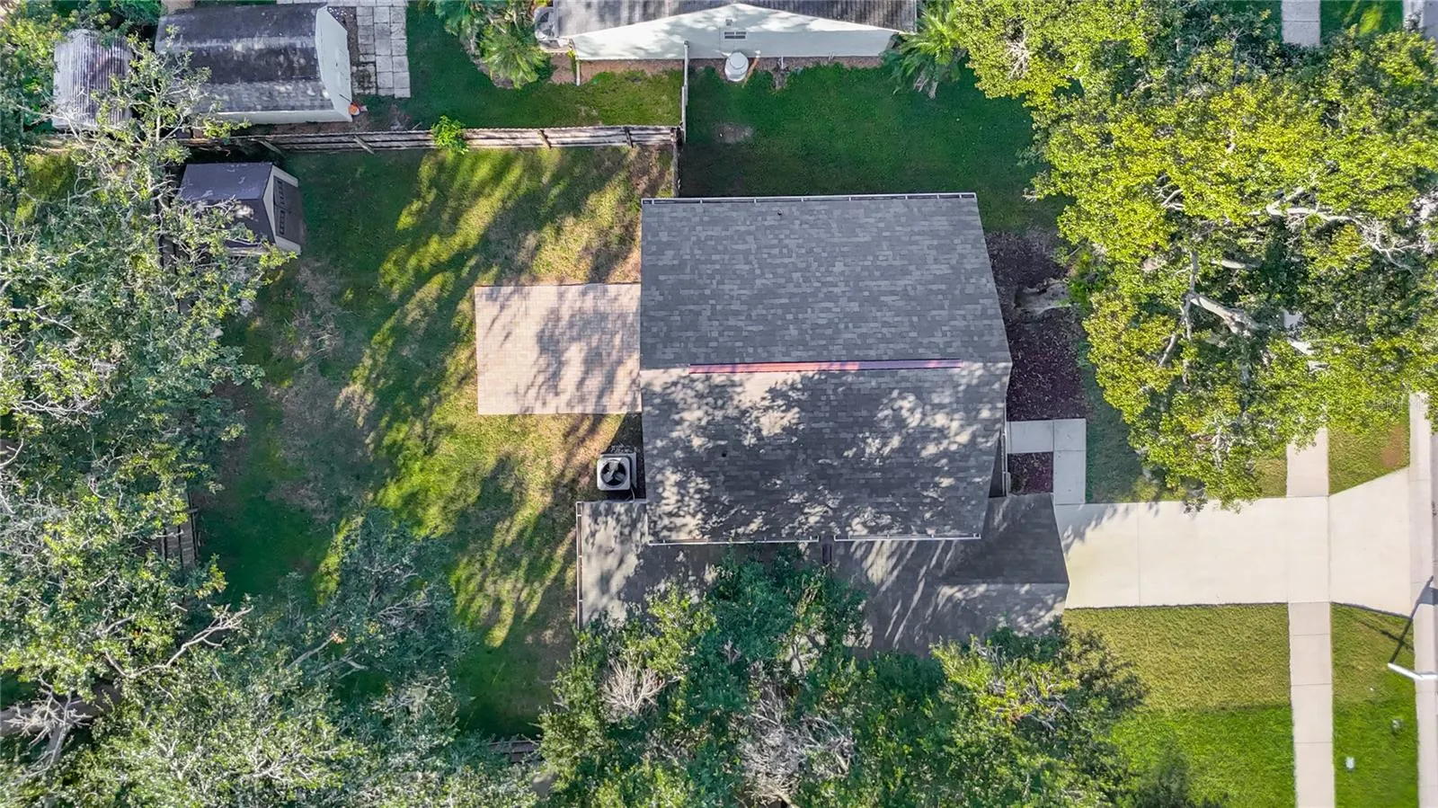 607 BREEZEWAY CT