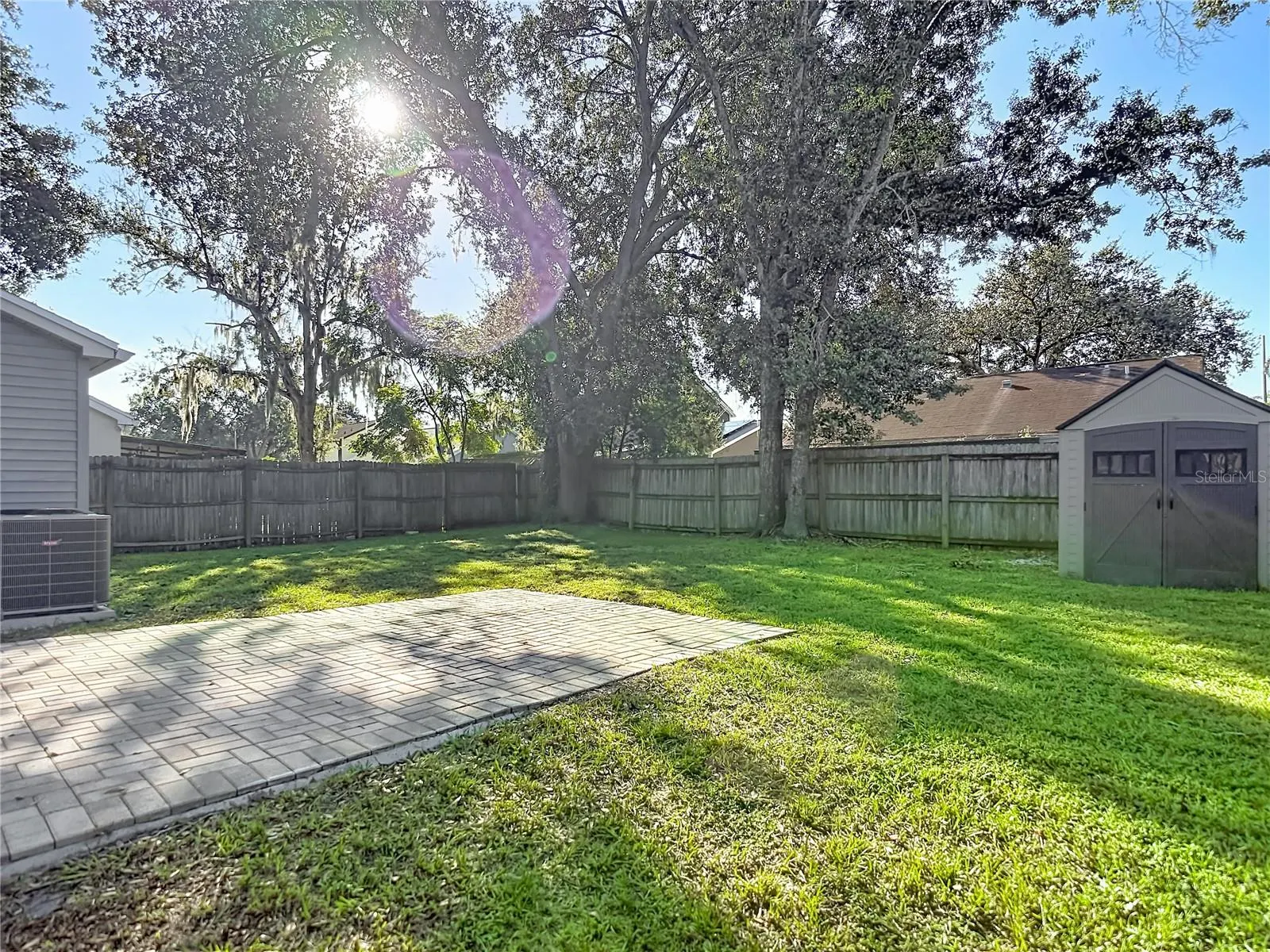 607 BREEZEWAY CT