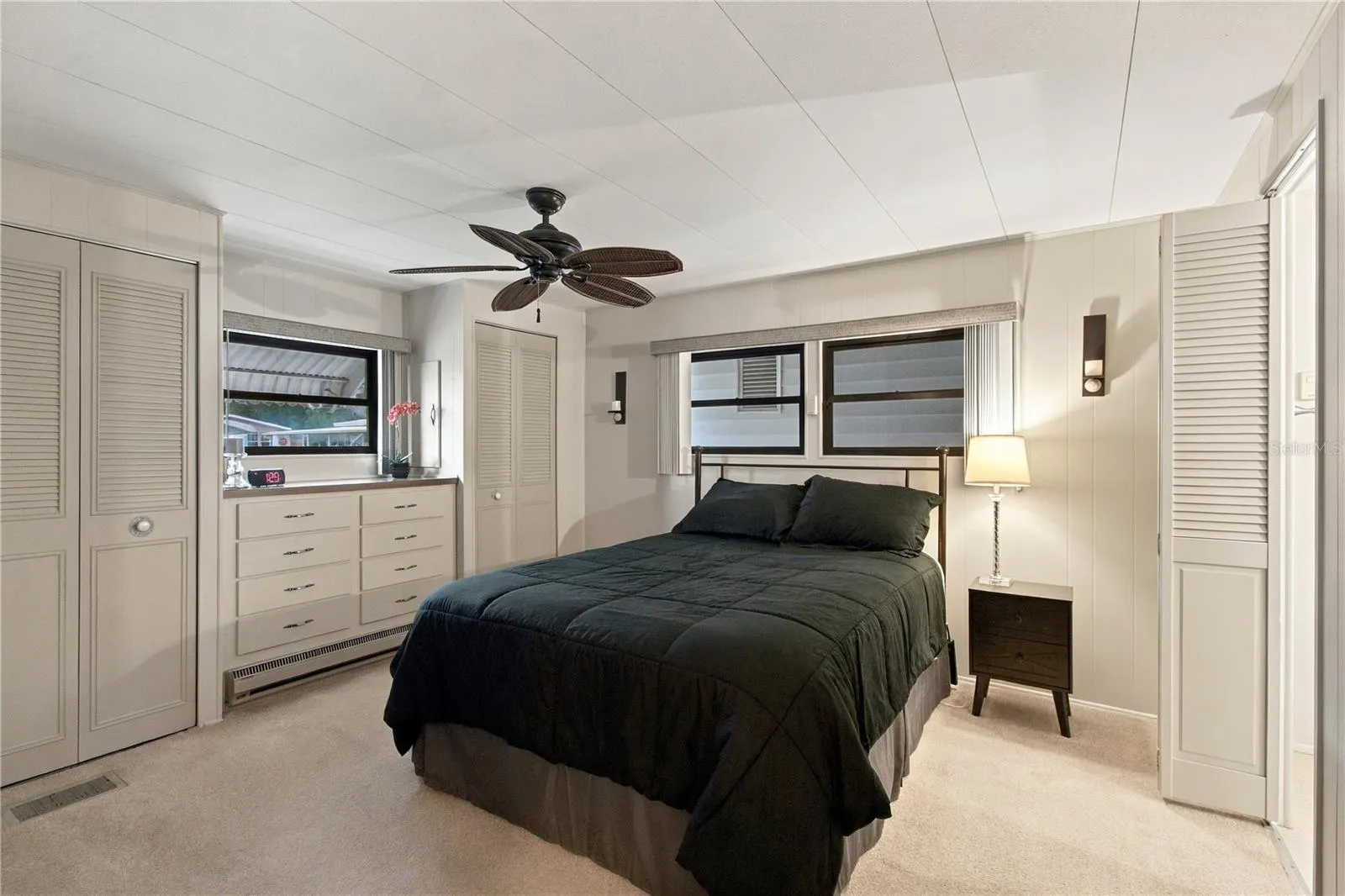 104 52ND AVENUE PLZ E
