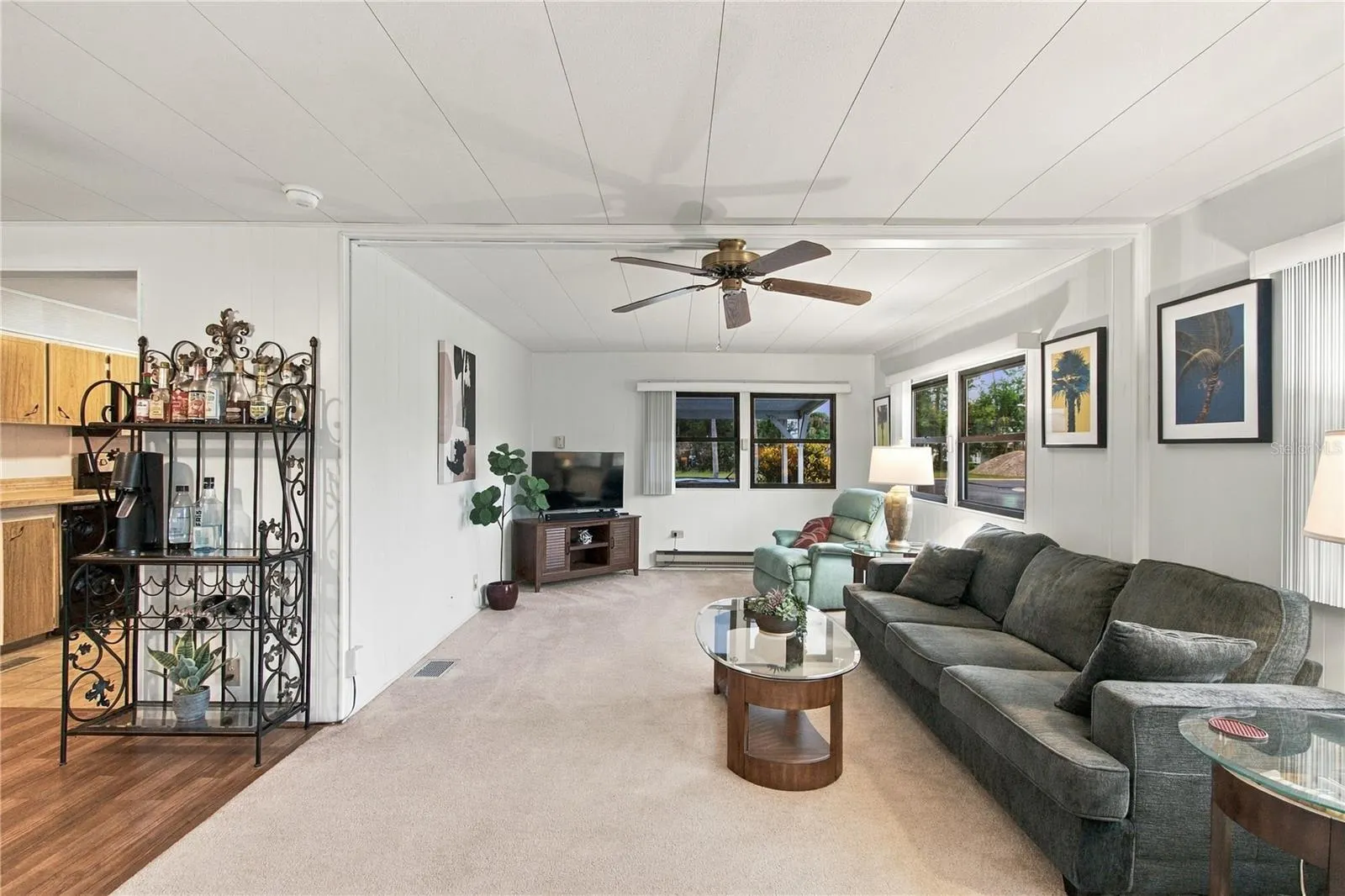 104 52ND AVENUE PLZ E
