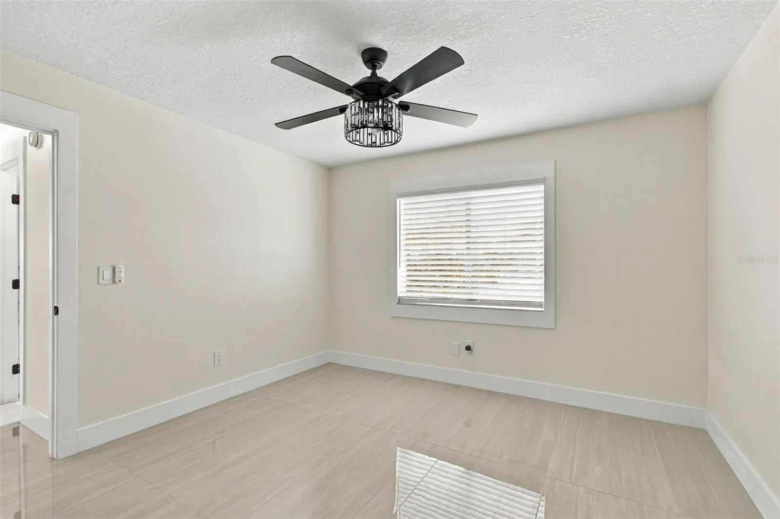 15113 ALEXIS DR